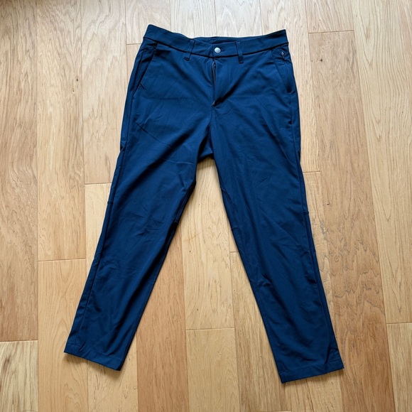 Lululemon Commission Regular Fit - Picture 1 of 4